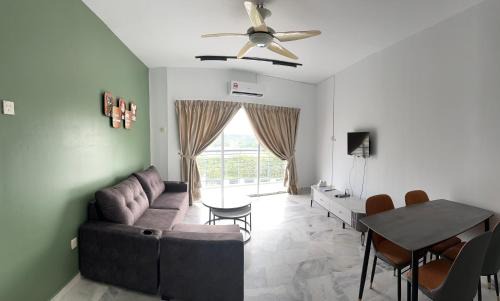 Baharu Apartment | Deluxe room marina View Villas