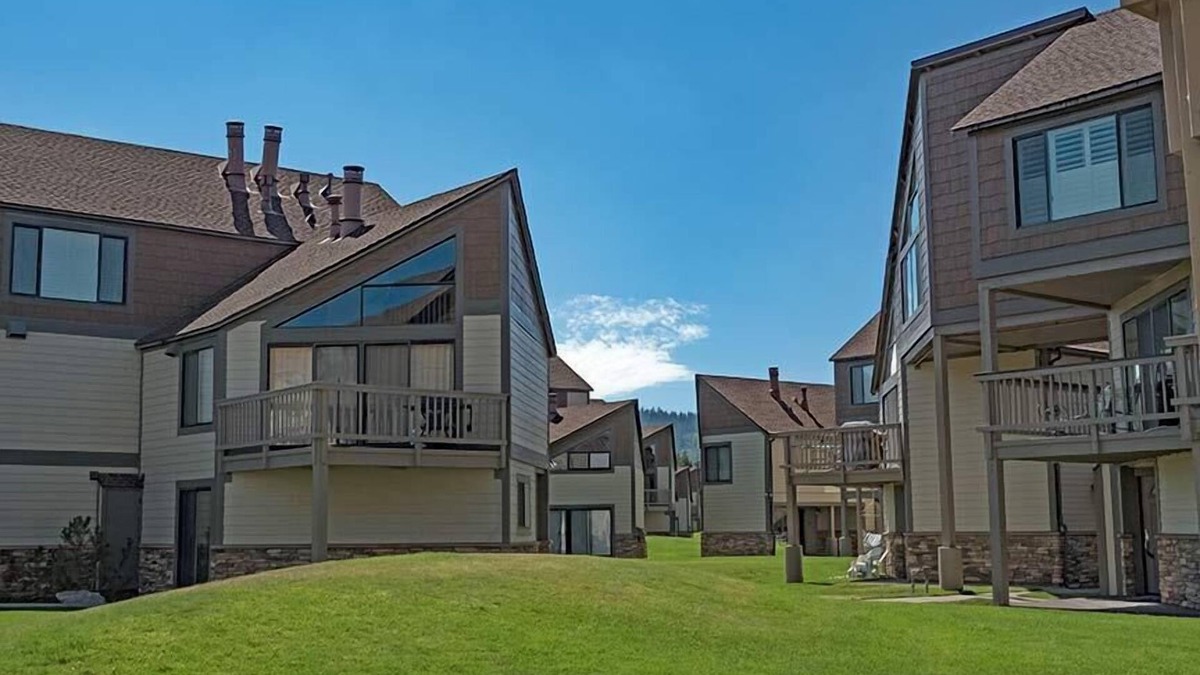 Tahoe Keys Condo | Deluxe Studio Condo with Private Boat Dock - Spend a Month In Tahoe!