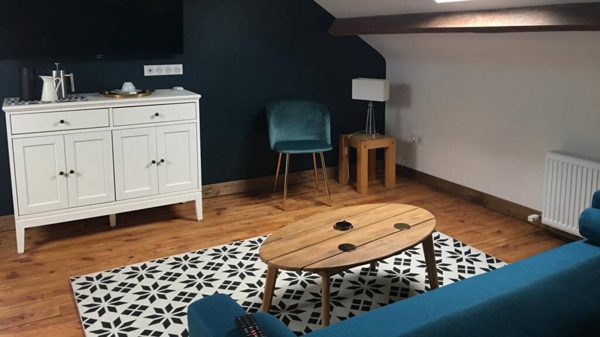 Saint-Pierre-de-Fursac Bed & Breakfast | Deluxe Suite in the Heart of the French Countryside