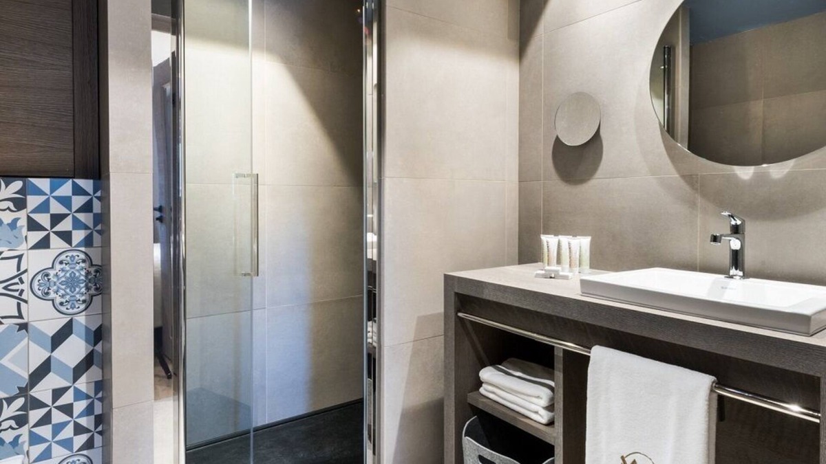 Pechbonnieu House | Deluxe suite jacuzzi sauna spa