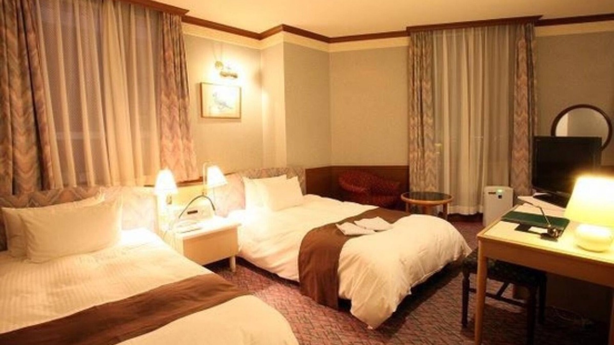 Hiratsuka Hotel | Deluxe Twin Room Smoking/Hiratsuka Kanagawa
