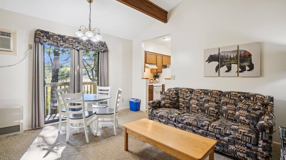 West Bridgewater Hotel | Deluxe Two Bedroom Suite on the 2nd floor with outdoor heated pool 20304
