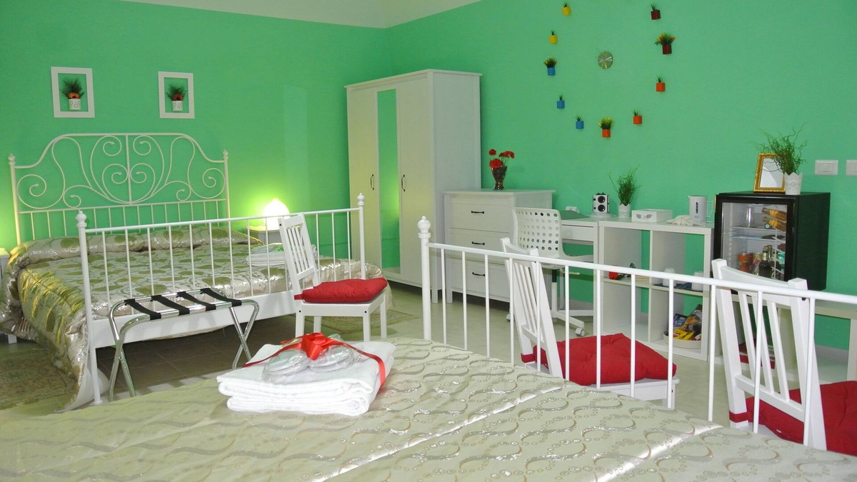 Santeramo in Colle Villa | Deluxe Villa with garden