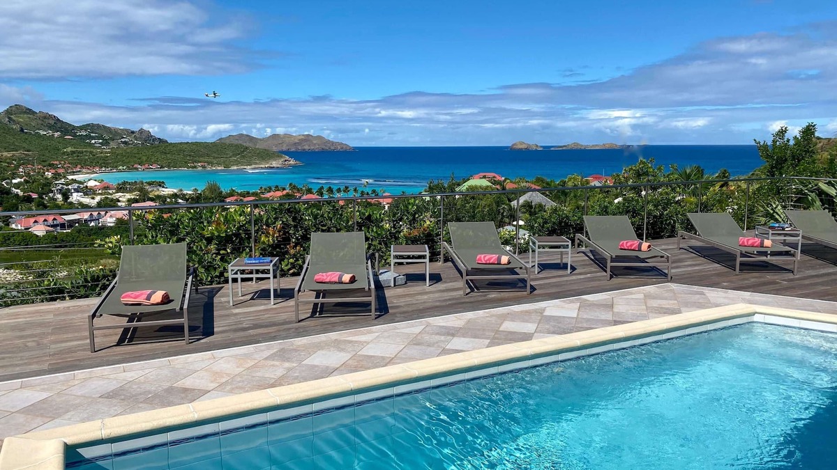 Morne Criquet Villa | Deluxe Villa Les Acajous Spectacular View of St-Jean Beach