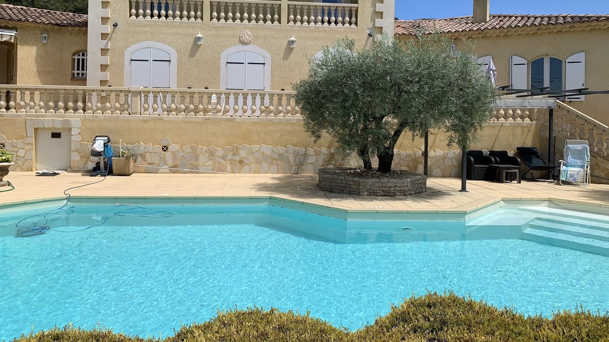 Oraison Villa | Demeure Provençale au Coeur des Oliviers et des Champs de Lavande