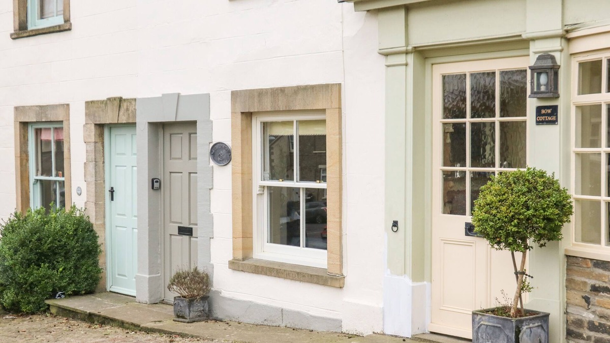 Middleham House | DEMONICUS, pet friendly, character holiday cottage in Middleham