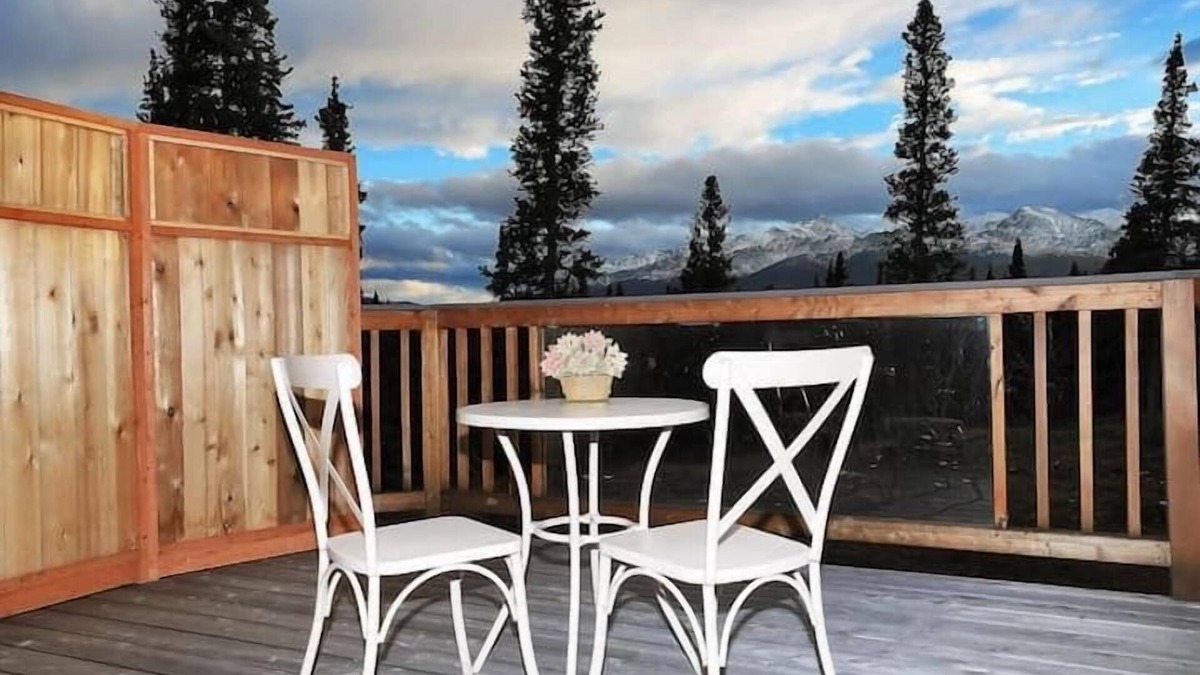 Healy House | Denali King Suite with Amazing Views!
