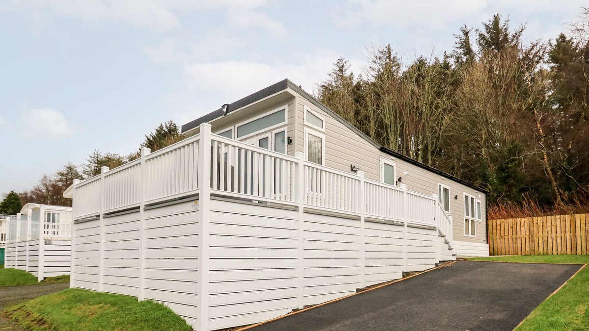 Borth Cottage | DENBIGH 8, family friendly, character holiday cottage in Borth