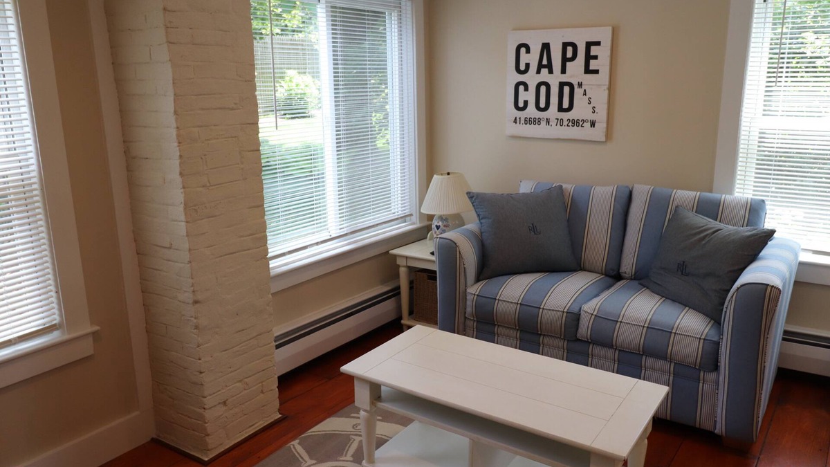 Dennis Apartment | Dennis Village - Adorable Studio Cottage