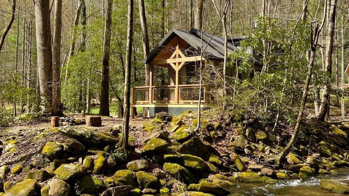 Old Fort Cabin | Dense foliage, rolling currents of Newberry Creek the perfect place to relax.