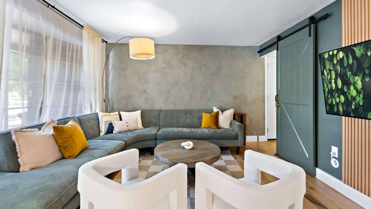 Highlands House | Denver Area Sanctuary, Family Friendly, Large Backyard, Hot Tub & Fire Pit