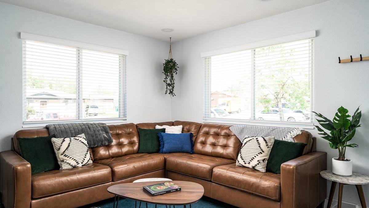 Berkley House | Denver Emerald - 2 Bedrooms/1 Full Bath/Sleeps 4 [Close to Downtown]