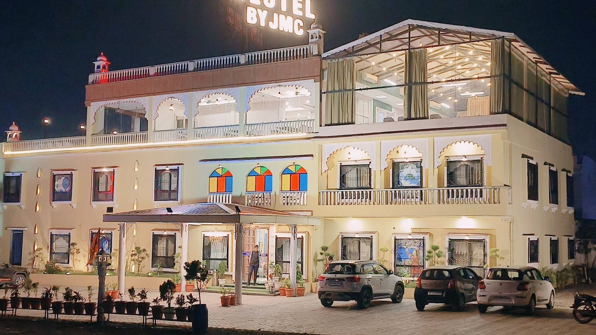 Pithampur Hotel | Deotel Inn Pithampur by JMC