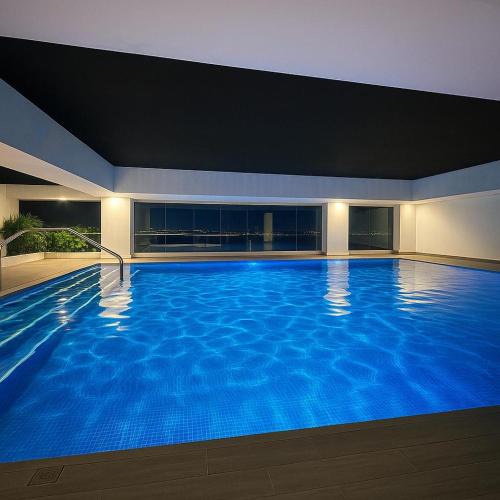Pascuales Apartment | Dep Titanium 3hab Squash Piscina Gym Cine Ofi-Room