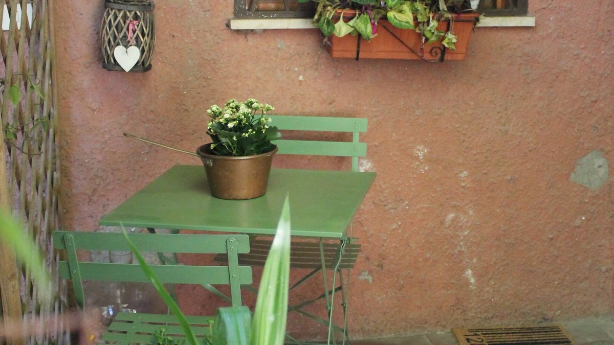 Zona LVI Grottarossa Apartment | Depandance surrounded by the greenery of northern Rome