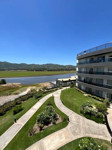 Villa Parque Siquiman Apartment | departamento complejo Veneto Village vista al lago