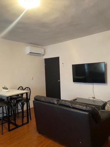 Guadalupe Apartment | Departamento acogedor segundo piso 2 recamaras
