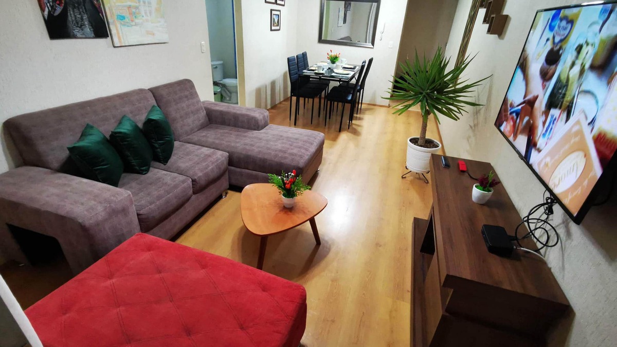 Coronel Gregorio Albarracin Lanchipa Apartment | Departamento Familiar P5