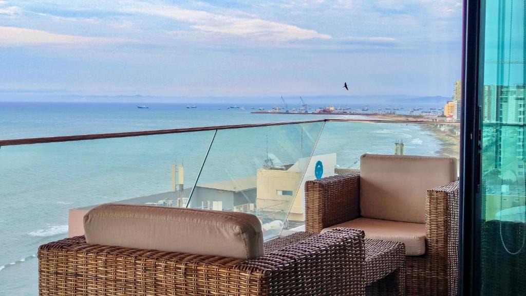 Manta Apartment | Departamento Frente al Mar en Manta Poseidon