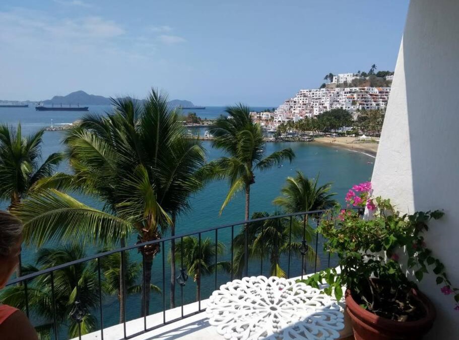 Las Hadas Apartment | Departamento junto a Las Hadas Manzanillo