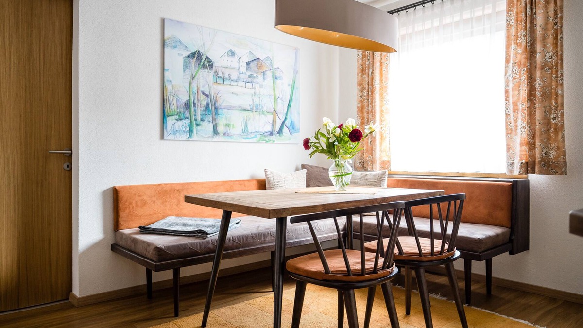 Prutz Apartment | Der Ballhaushof - Ferienwohnung Laudegg Blick Urlaub am Bauernhof