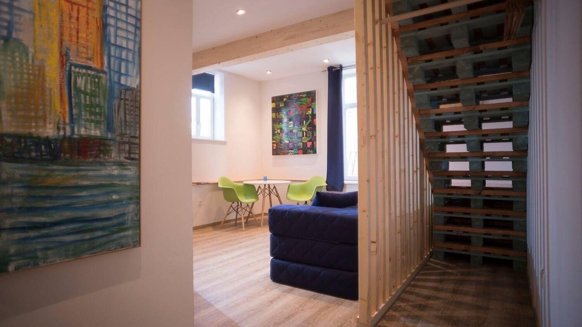 Marktheidenfeld Apartment | Der einstige TAUBENSCHLAG in der Hofstallung, 2-geschossiges Deluxe-Maisonette-Apartment