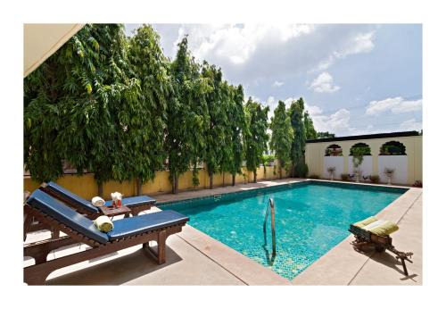Sindhi Camp Hotel | Dera Rawatsar - Heritage Hotel