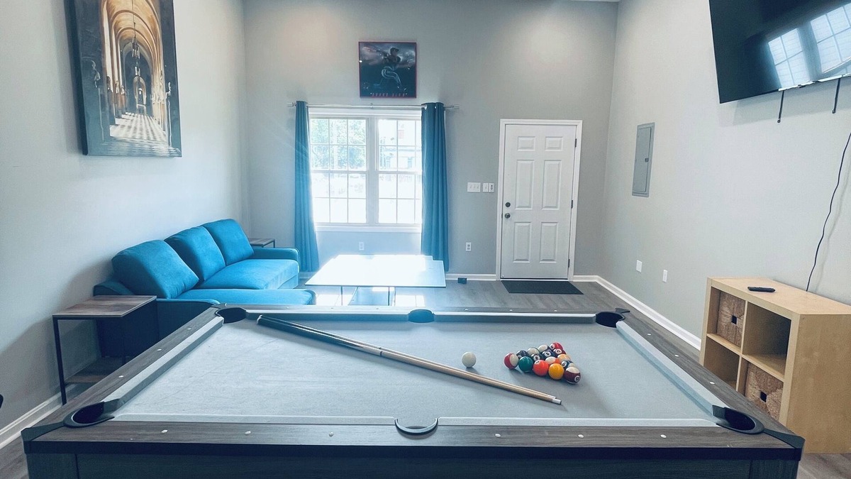 Shelby Park House | Derby Oasis- Home Away From Home