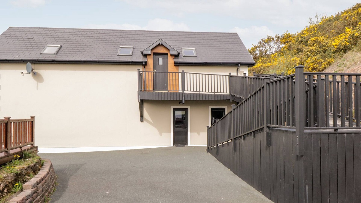 Derrybeg Apartment | DERRYBEG APARTMENT, family friendly in Derrybeg, County Donegal