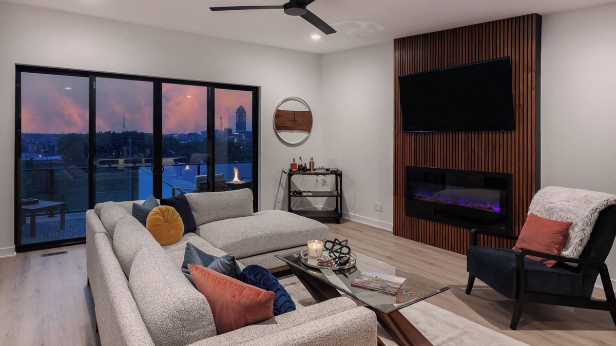 Des Moines Condo | Des Moines' Finest