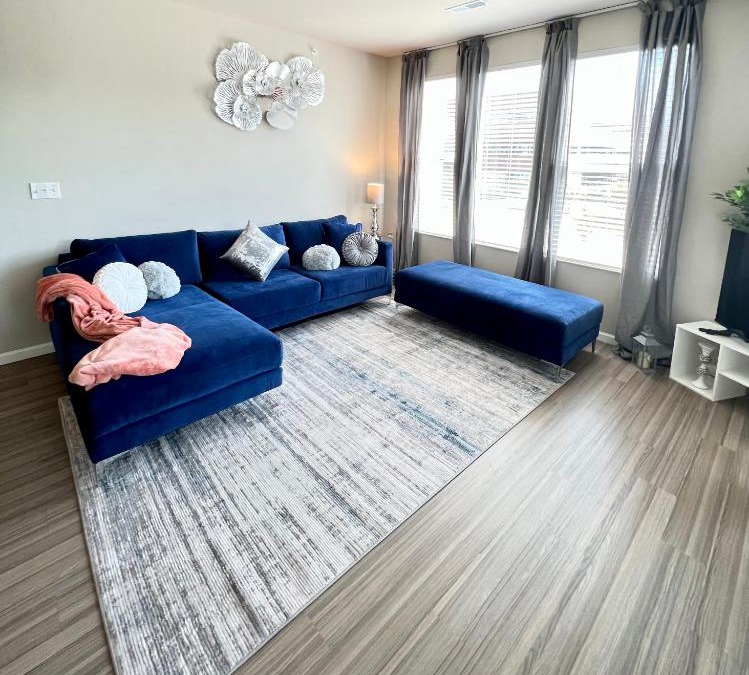 Town and Country Apartment | Des Peres Luxe Suite