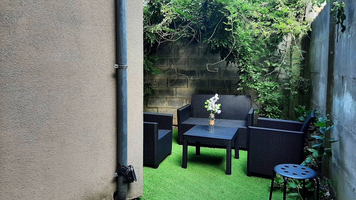 Neder-Over-Heembeek House | Description