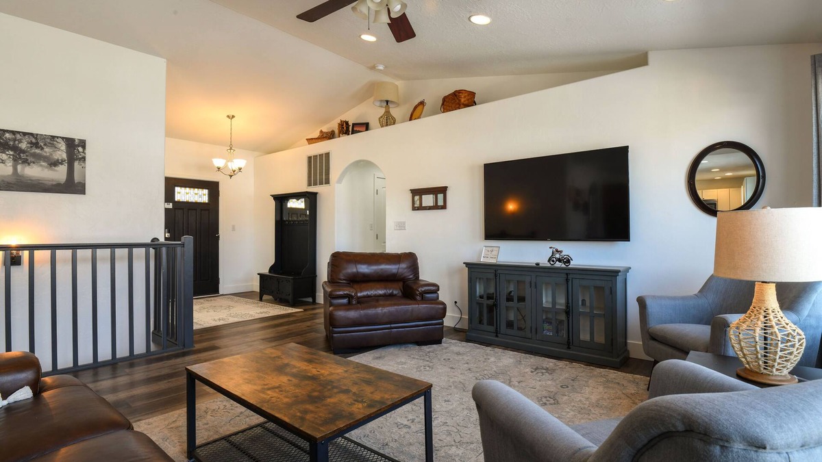 Moab South Valley House | Desert and Mountain Views from this large home set up to be your Moab home base