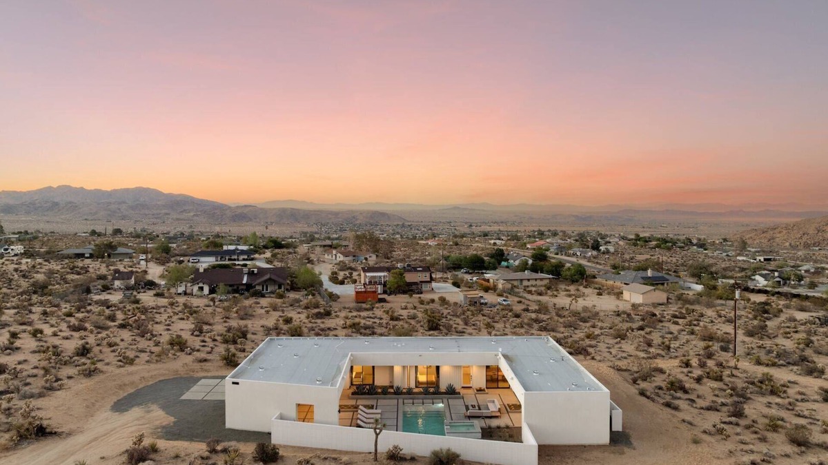 Joshua Tree House | Desert Dawn by Fieldtrip | Iconic Design w/Pool and Spa