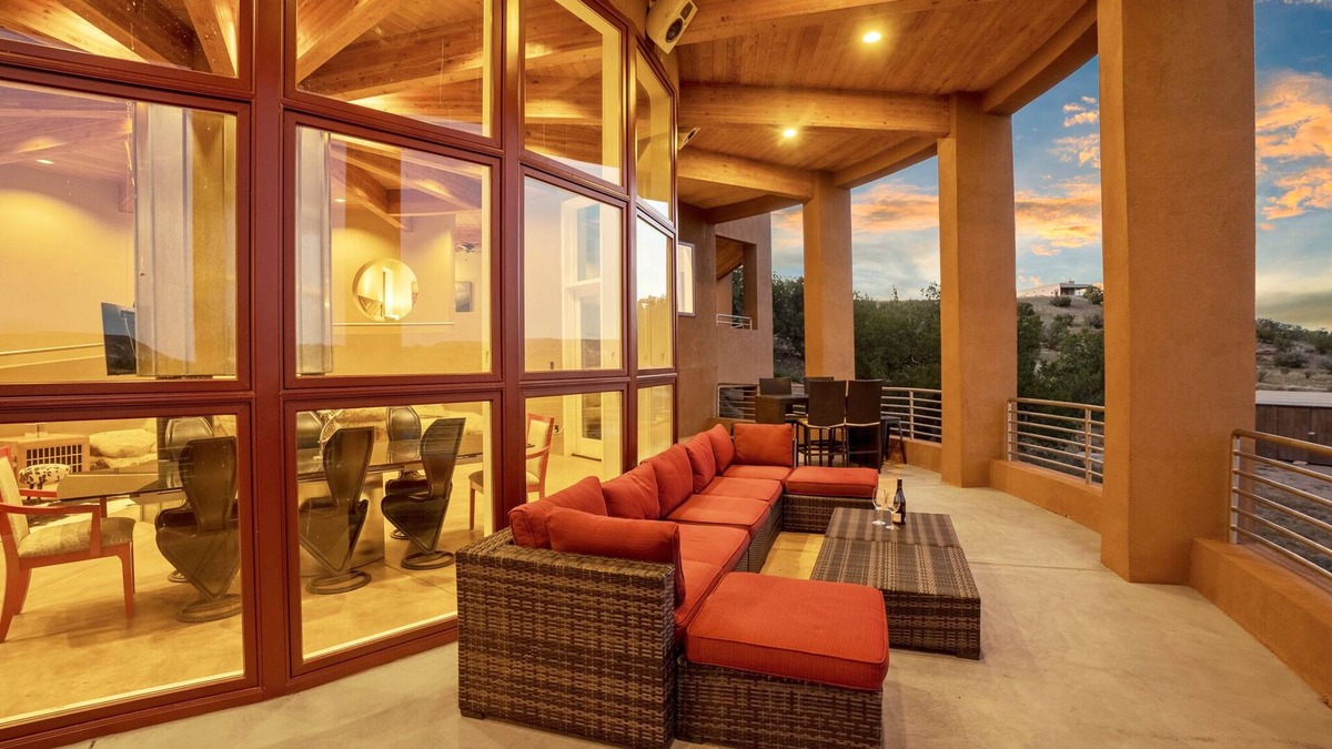 Youngsville House | Desert Elegance on Abiquiu Lake