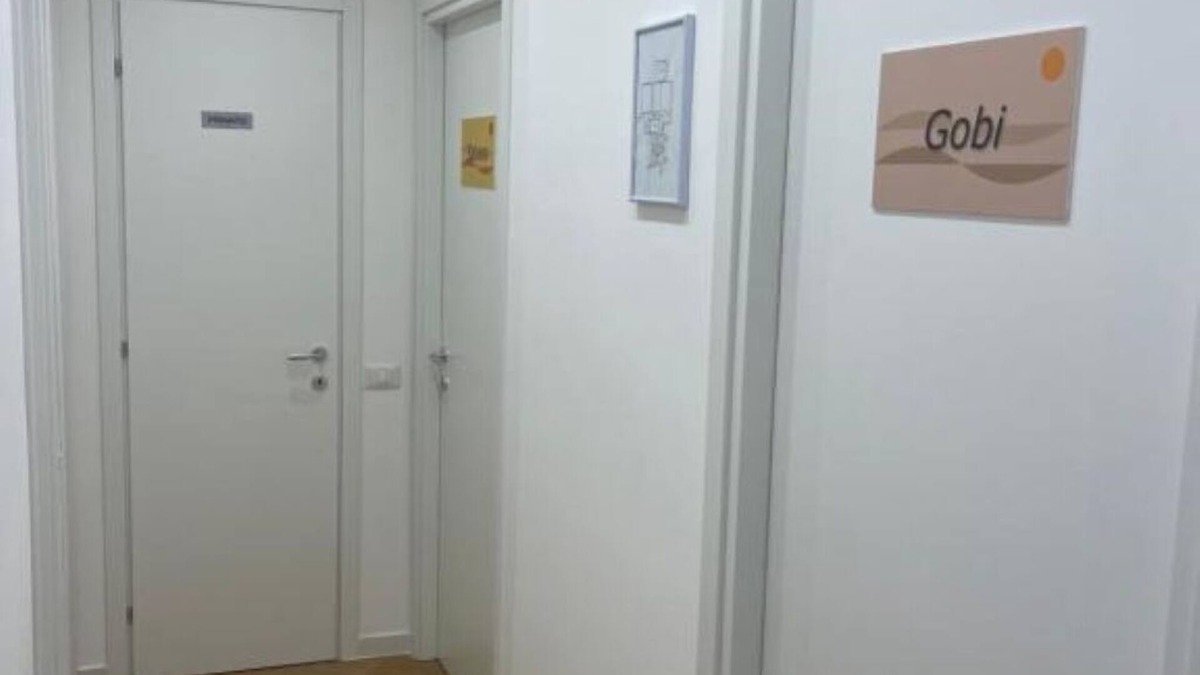 Torrino House | Desert Home Eur Torrino - Double Room with Private Bathroom