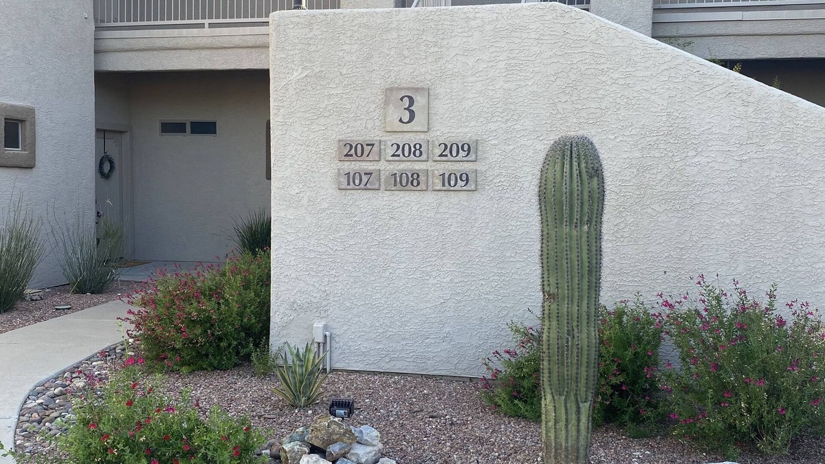 Rancho Vistoso Condo | Desert Oasis Casita Just Steps from the Heated Pool & Spa – Oro Valley retreat!