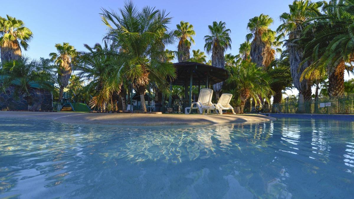 Desert Springs Hotel | Desert Palms Alice Springs
