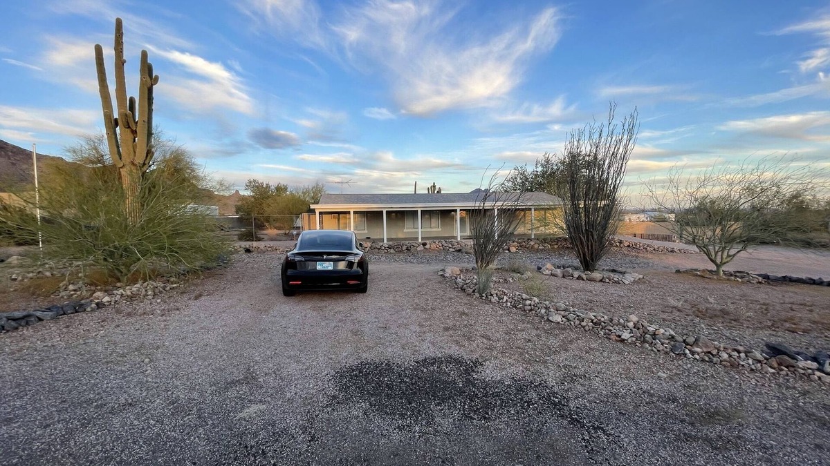 Apache Junction House | Desert Ranch House tucked into Nature's Beauty all around!