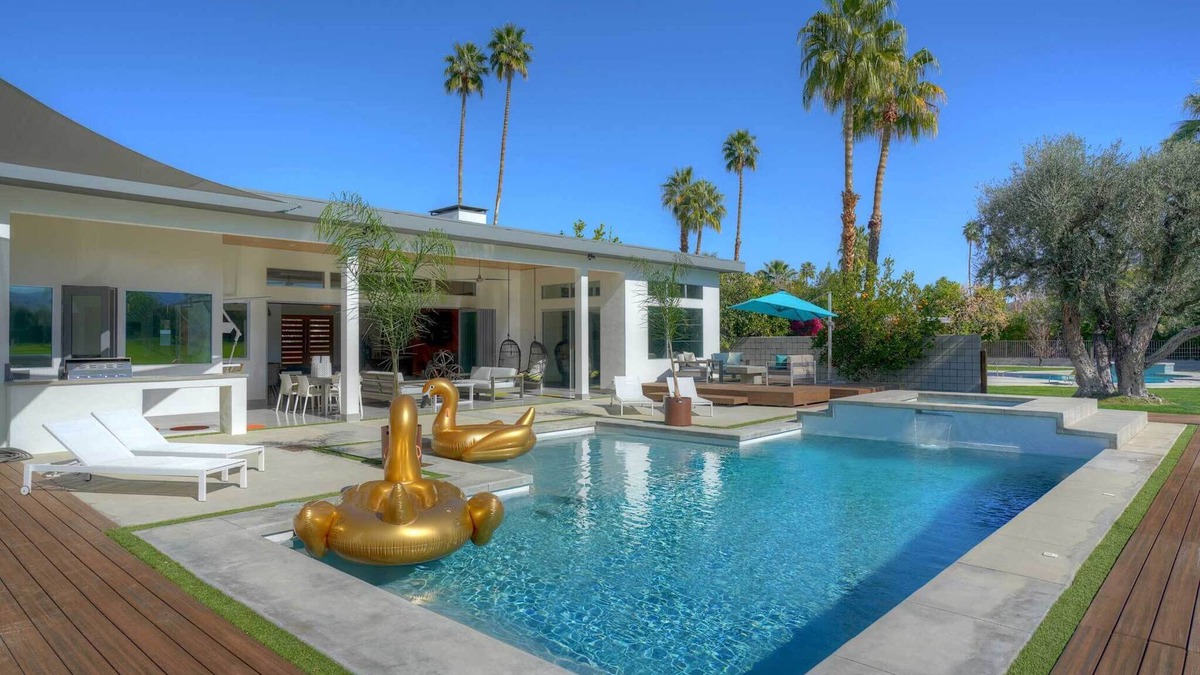 Indian Canyon House | Desert Serenity -As Seen on TV! A&E's VACATION RENTAL POTENTIAL