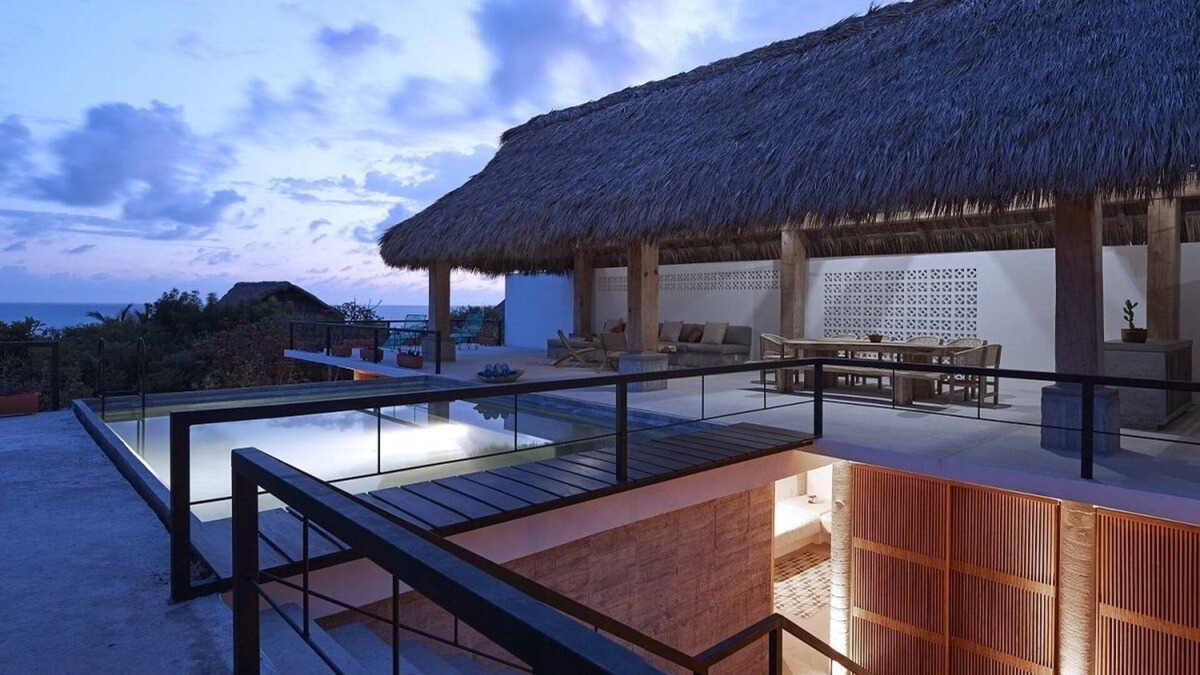Santa Maria Tonameca House | Design award winner Beach House Puerto Escondido