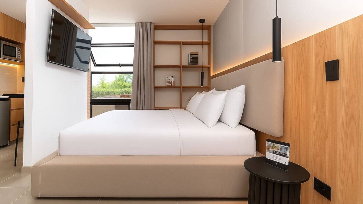 San Diego Apartment | Design + Depth – 1BR Apt in Trendy Poblado