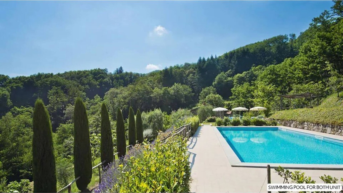 Pescaglia House | Design house in Tuscan style surrounded by nature