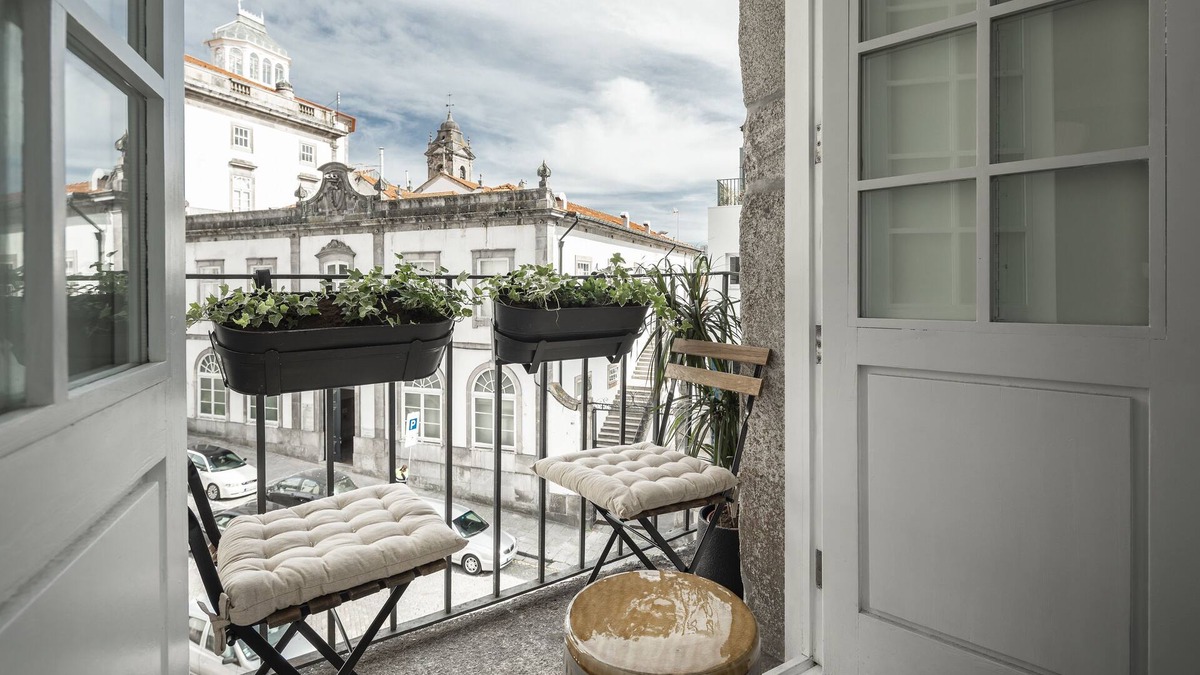 Centro / Baixa Apartment | DESIGN HOUSE OLD TOWN | BALCONY | AIRCO | RIBEIRA