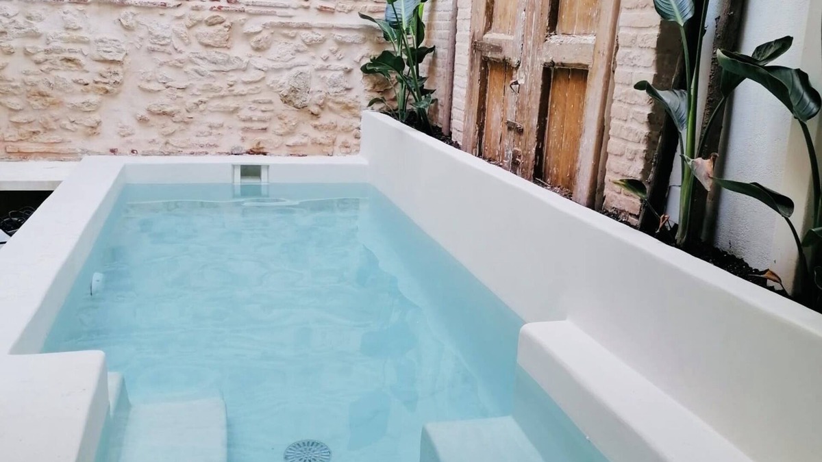 Valencia Province House | Design house with private pool near Valencia beach