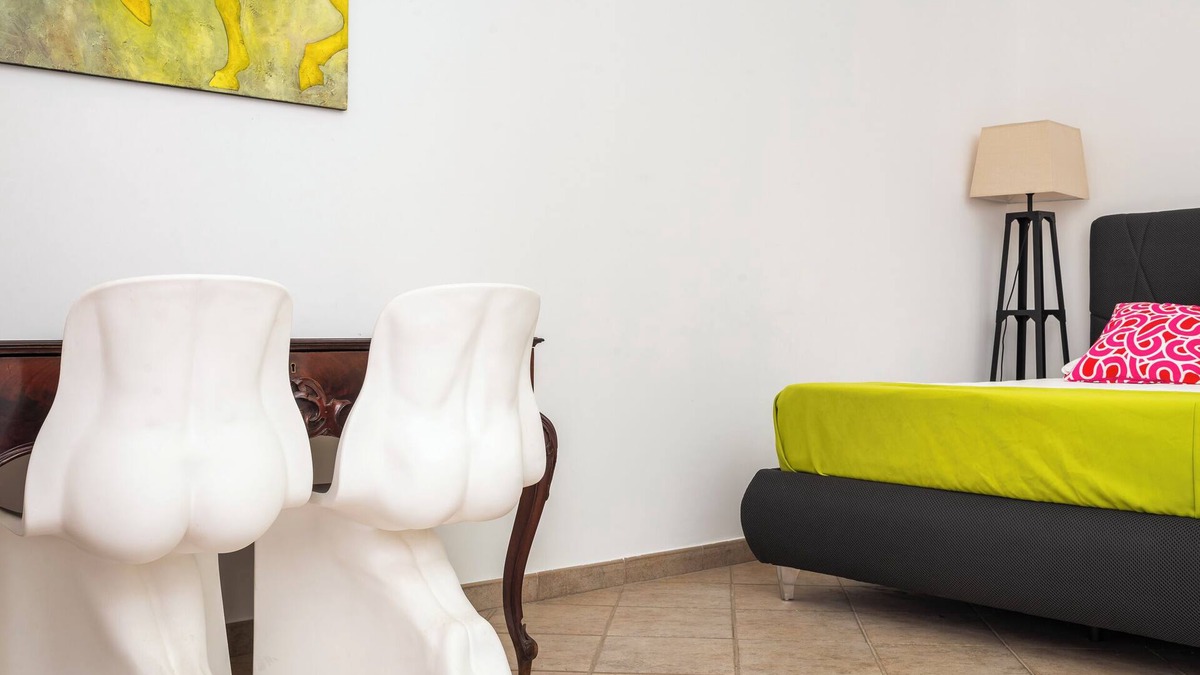 Marsala Apartment | Design near Termini, in lively neighborhood, 20 minutes Colosseum and Centro Storico