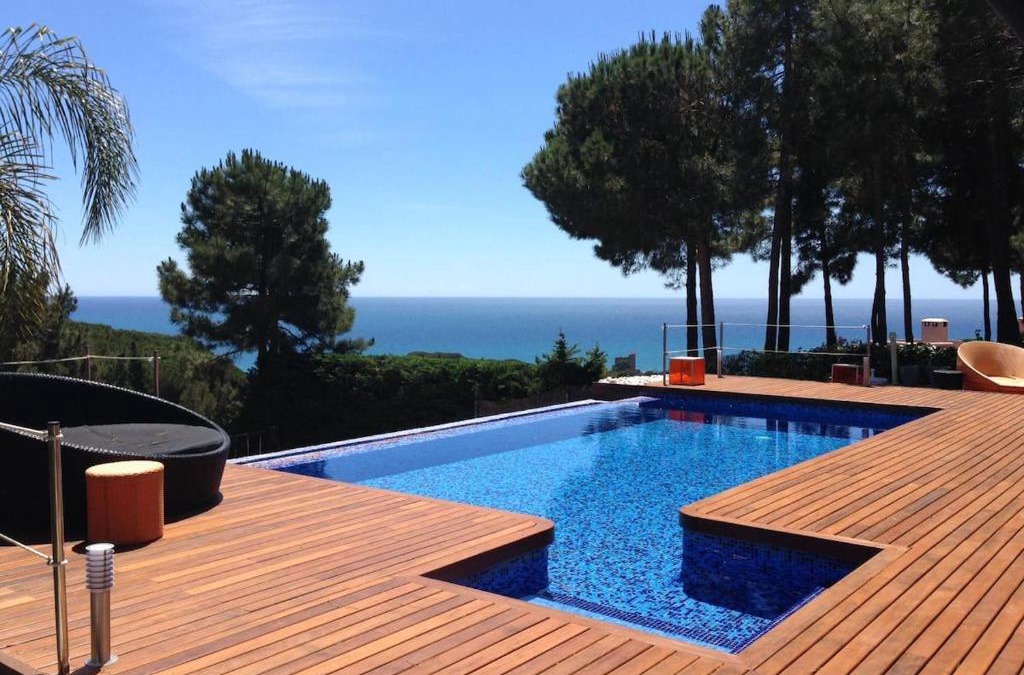 Sant Pol De Mar Villa | Design villa with sea views