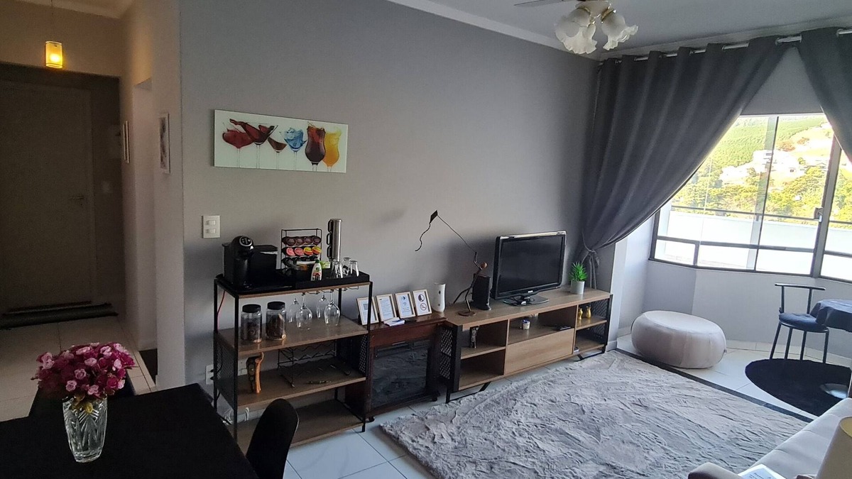 Serra Negra Apartment | Designed by a tourist, for you! Comfort, convenience and a great location.