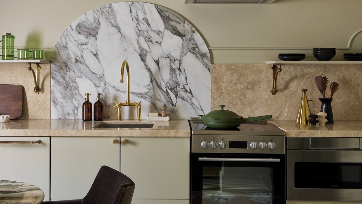 Stratford Hotel | Designed for two couples, friends or a family, flat four is one of the edgiest suites in Hotel Julie