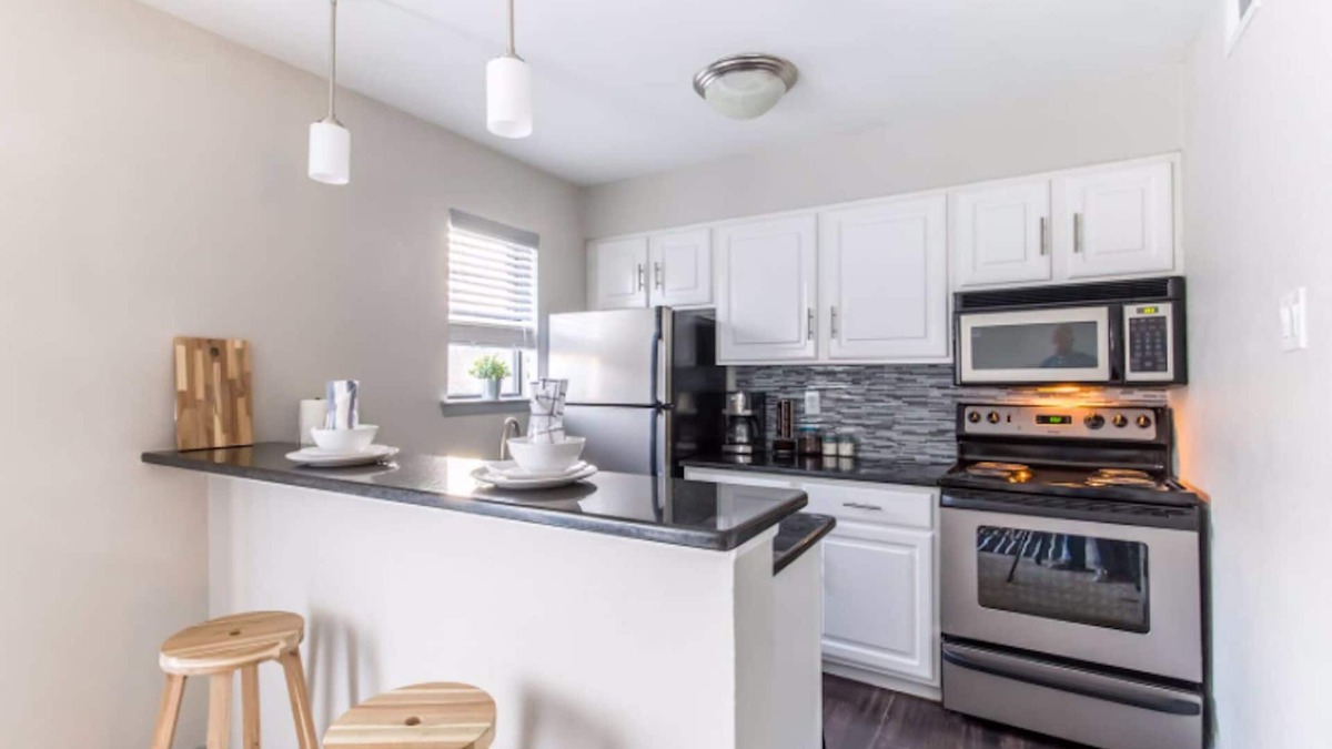 North Dallas Apartment | Designed to Relax + Beautiful Pool